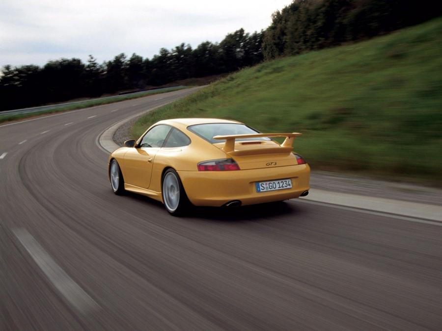  Porsche 911 GT3 2003 года  (фото 6 из 33)